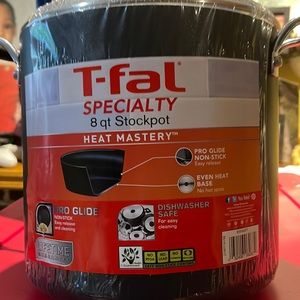 8 quart Stockpot non stick even heat base pot